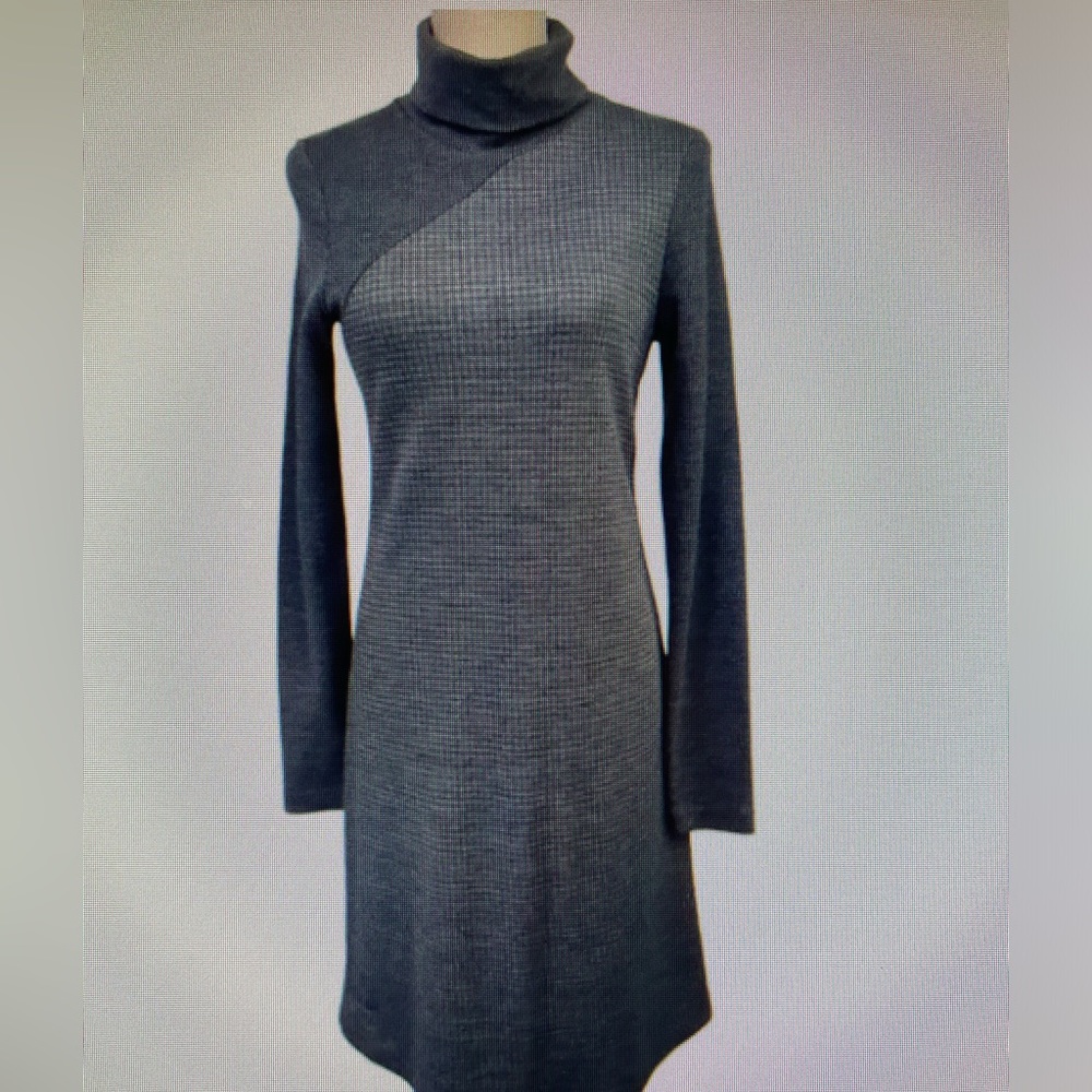 Theory Tajello Delfina Grey/Black Houndstooth Wool Blend Turtleneck Dress